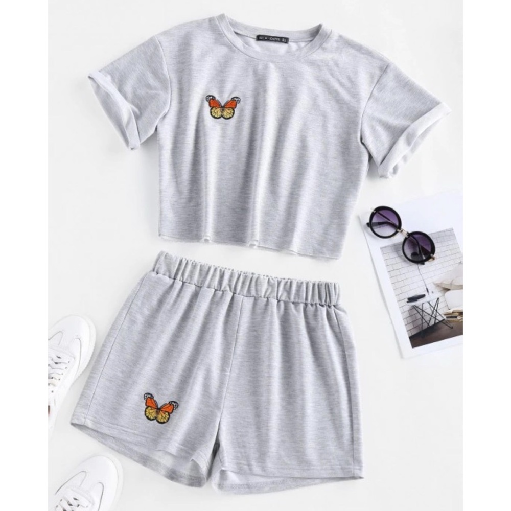 CLOSET CLOSING‼️ Butterfly High Waist Sweat Set